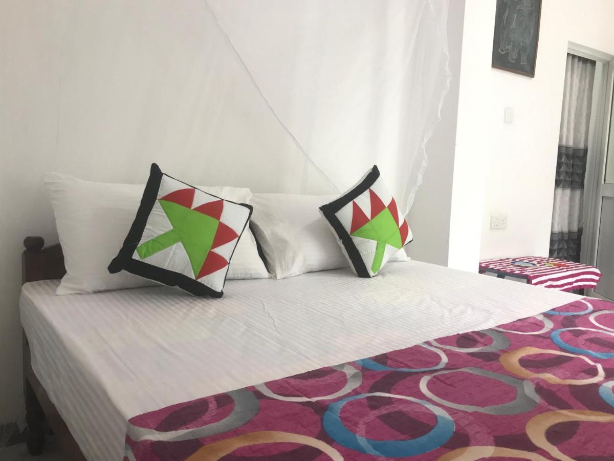 Jilan Homestay Bentota Luaran gambar